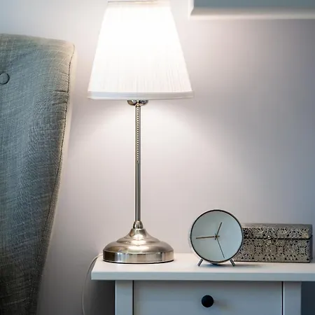 Monégasque, élégance Et Modernité *