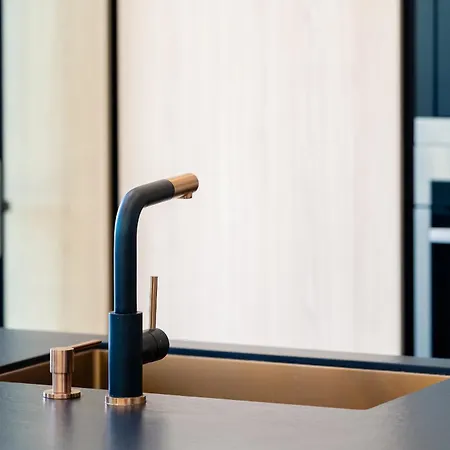 Monégasque, élégance Et Modernité Sérignan