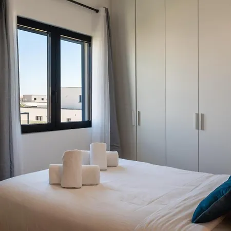 Monégasque, élégance Et Modernité Villa Sérignan