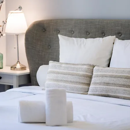 Villa Monegasque, Elegance Et Modernite