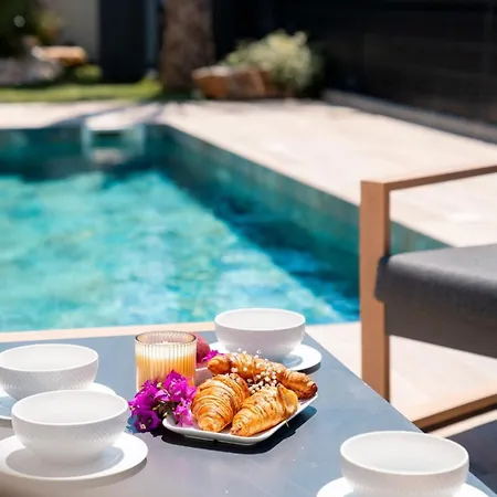 Monegasque Elegance & Private Pool Villa Sérignan